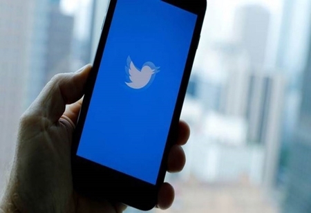 Delayed compliance 'meaningless', IT Secy tells Twitter